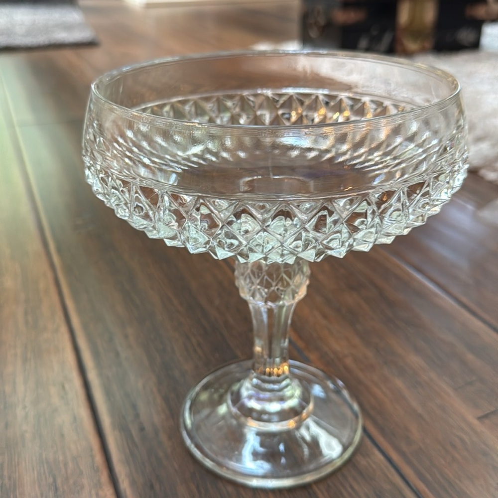 Indiana Glass VINTAGE Diamond Point Pedestal Clear Compote Serving Dish